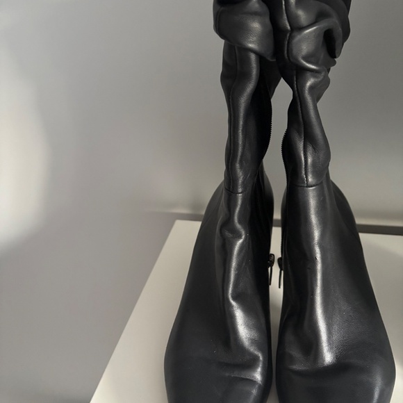 Vince Camuto Black Leather Slouch Boots - Size 12 - - Picture 6 of 7